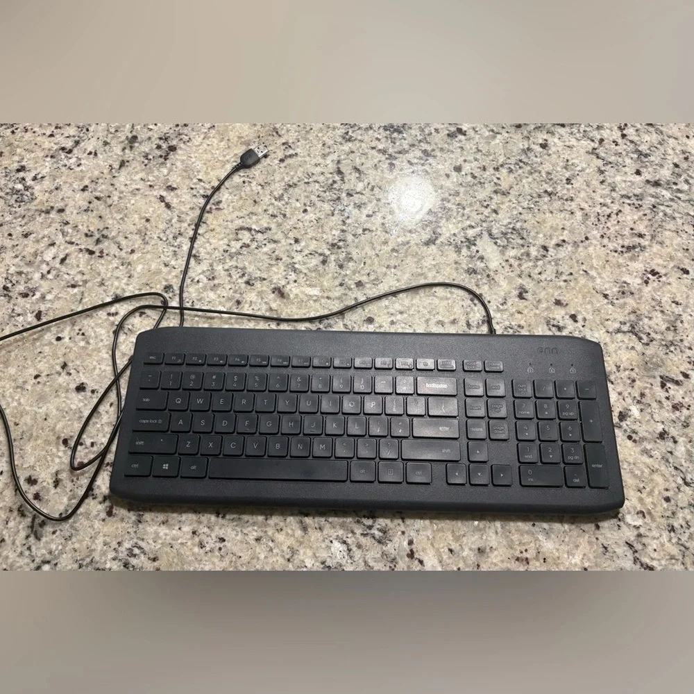 ONN wired USB keyboard black #100009052 GUC